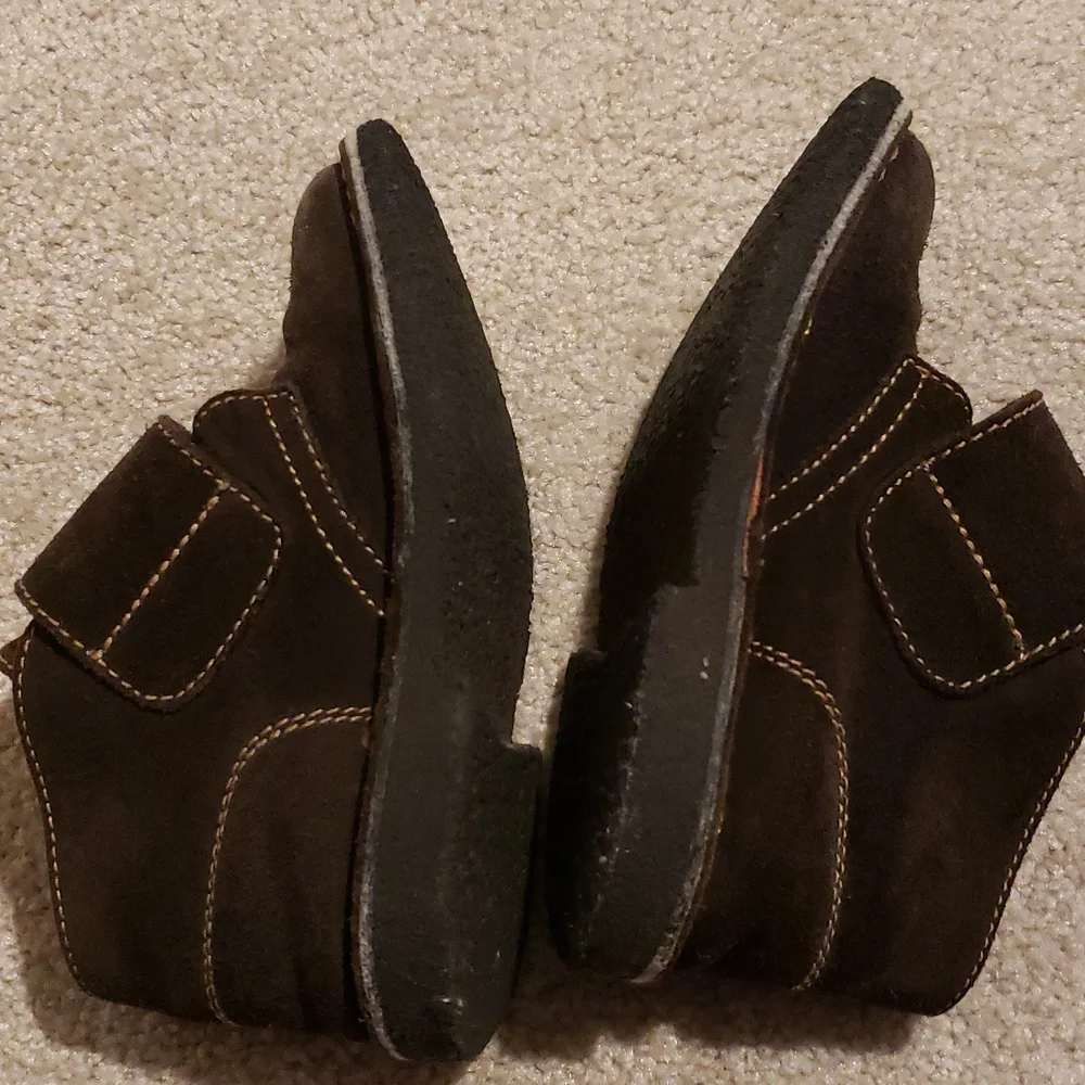 10 or 27 primigi suede brown boots Toddler